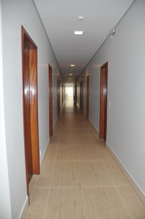 Kamur Plaza Hotel Goianesia Exterior photo